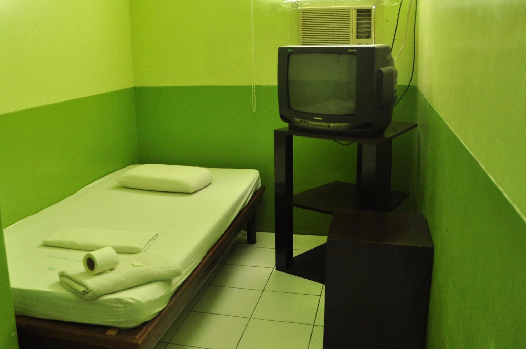 GV Hotel - Île de Mactan Extérieur photo